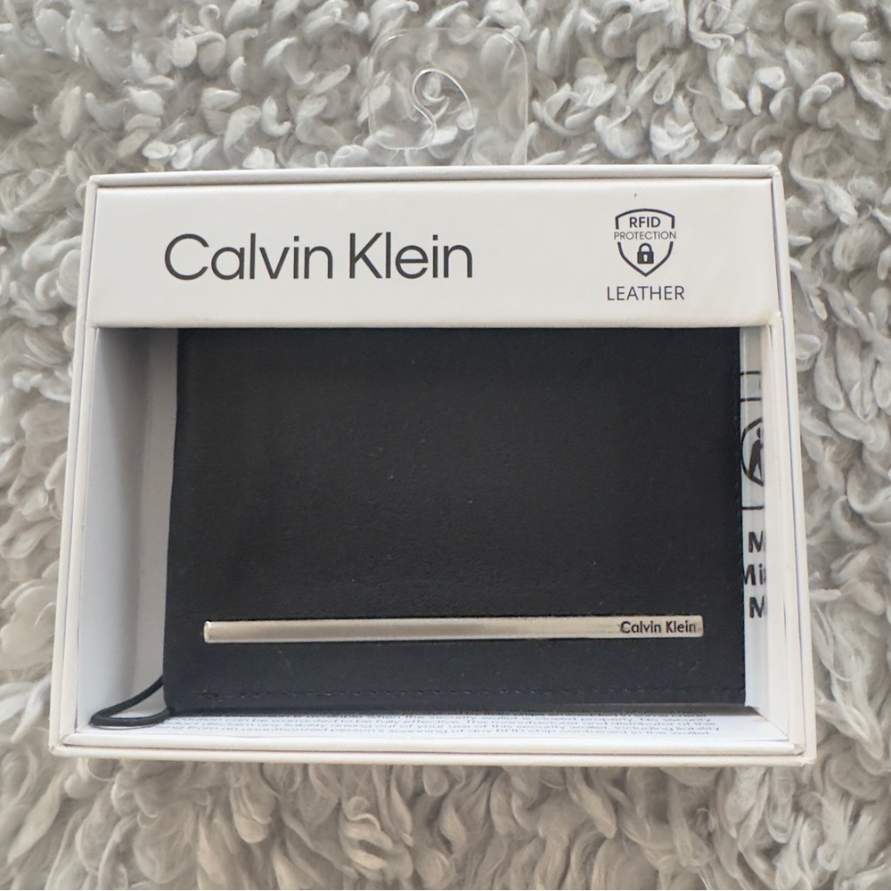New Calvin Klein Black Leather wallet. Brand